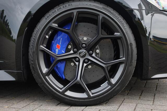 Audi RS6 Performance B&O Advanced l Dynamic Plus l RS Blue
