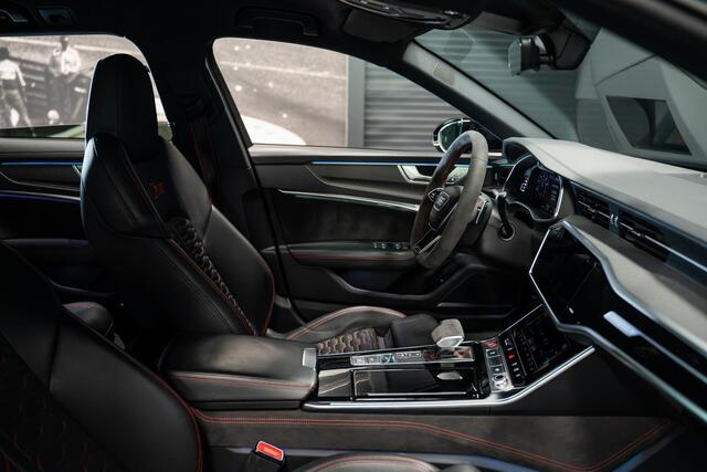 Audi RS6 Avant TFSI Quattro *Keramisch / Vierwielbesturing / Stoelventilatie / Bang & Olufsen / Soft-Close / Standverwarming / Carbon*