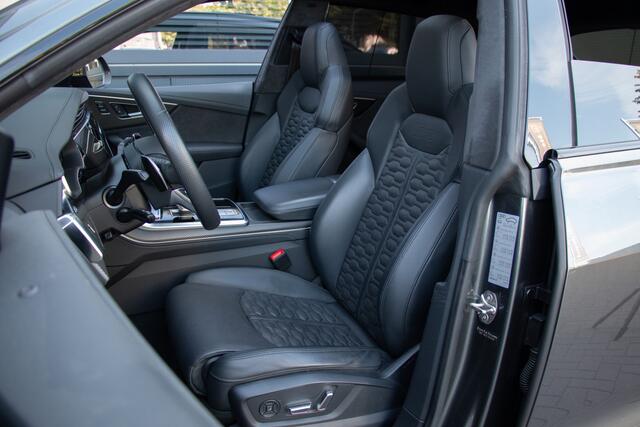 Audi RSQ8 4.0 TFSI 600PK | ACC | Keramische | BTW | B&O+ | 360 Cam | Carbon | Lane & Side Assist | Pano | 23" | Black Pack | Massage + Ventilatie | RS Dynamic + | Ventilatie | Apple & Android Carplay | Achterasbesturing | Softclose | Alcantara Hemel | Alarm | Leder