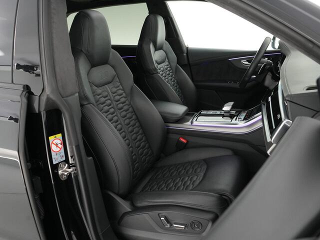 Audi RSQ8 4.0 600pk TFSI quattro |Dynamic plus|panoramadak|splitterset|B&O|HUD|memory|360 camera|stoel ventilatie&verwarming|Apple Carplay|blind spot|matrix LED|