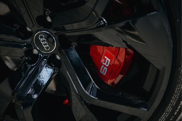 Audi RSQ8 4.0 TFSI quattro | Carbon interieur | Pano | B/O | Head-Up |