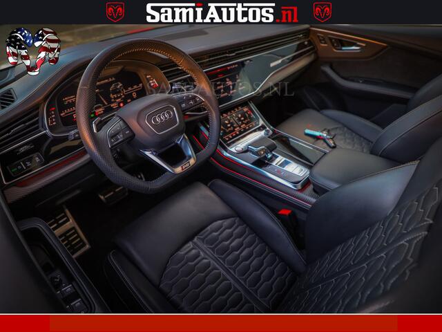 Audi RSQ8 RSQ8 600PK 4.0 TFSI | MATT OLIVE GREEN | QUATTRO | MEGA VOLLE RSQ8 | BANG & OLUFSEN | HUD | 4 WIELBESTURING | 23 INCH AUDI SPORT WHEELS | RS BEKLEDING ZWART | PANO | SOFTCLOSE | De Lamborghini Urus en Audi RS Q8 zijn beide supersnelle SUV's met dezelfde b