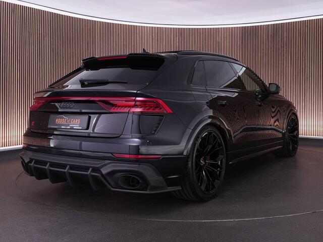 Audi RSQ8 quattro 4.0 600pk TFSI |23" custom|Dynamic plus|keramisch|achteras besturing|pano|massage|HUD|B&O|memory|carbon interieur|blind spot|Apple Carplay|parkeer camera|elek. trekhaak|