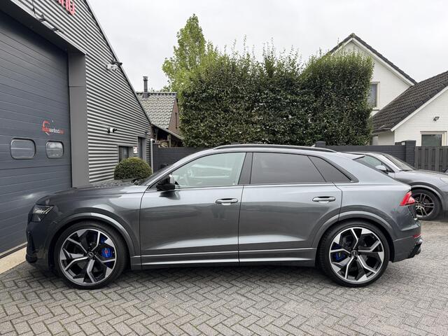 Audi RSQ8 4.0 TFSI RS Q8 quattro | Akrapovic | RS Dynamic | Panoramdak | Bang & Olufsen Advanced | Head-Up | 3D Camera |