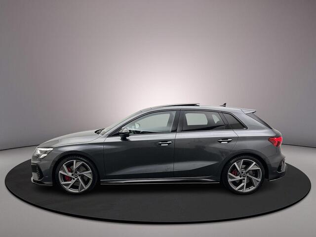 Audi S3 SPORTBACK 2.0 TFSI quattro 310pk | Pano | Akrapovic| B&O | Ambienteverlichting | Adaptief Onderstel | Keyless | Hold-assist | Adaptive-cruise