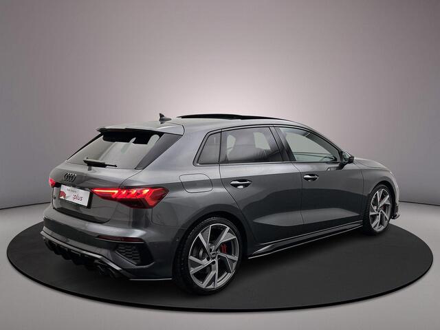 Audi S3 SPORTBACK 2.0 TFSI quattro 310pk | Pano | Akrapovic| B&O | Ambienteverlichting | Adaptief Onderstel | Keyless | Hold-assist | Adaptive-cruise