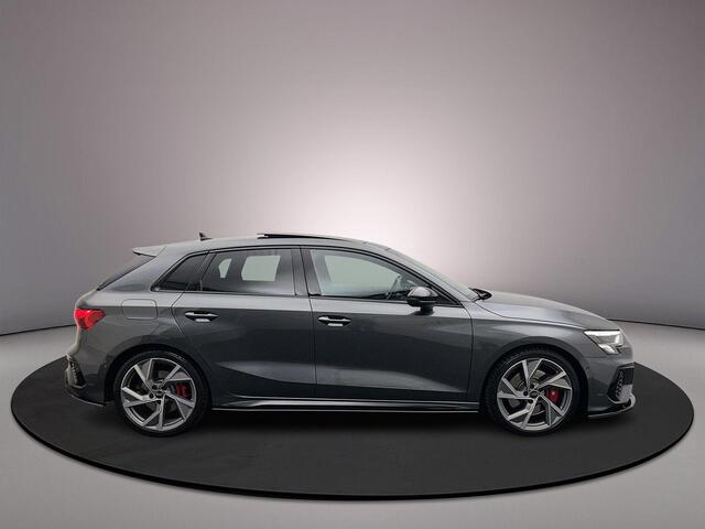 Audi S3 SPORTBACK 2.0 TFSI quattro 310pk | Pano | Akrapovic| B&O | Ambienteverlichting | Adaptief Onderstel | Keyless | Hold-assist | Adaptive-cruise