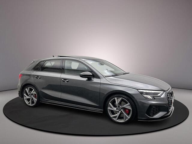 Audi S3 SPORTBACK 2.0 TFSI quattro 310pk | Pano | Akrapovic| B&O | Ambienteverlichting | Adaptief Onderstel | Keyless | Hold-assist | Adaptive-cruise