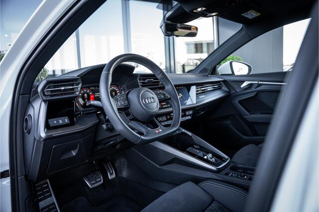 Audi S3 SPORTBACK 2.0 TFSI quattro - Panorama | ACC | Camera | Keyless
