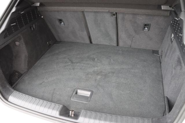 Audi S3 SPORTBACK 2.0 TFSI 310pk S tronic Quattro Edition One | Pano | B&O | Diamantstiksel