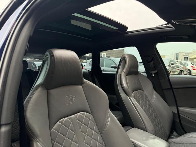 Audi S4 Avant 3.0 TFSI Quattro Pano RS Stoelen
