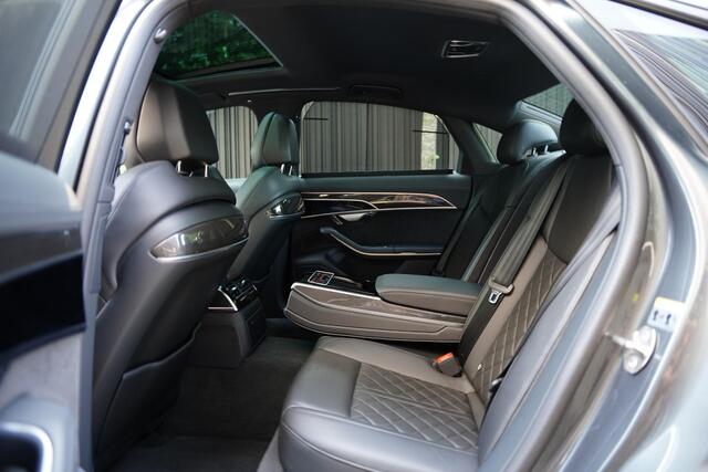 Audi S8 4.0 TFSI Quattro B&O / Active Chassis / NL-Auto