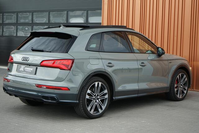 Audi SQ5 3.0 TFSI Quattro 354PK Panodak Luchtvering S Stoelen Head up ACC B&O Memory Sportdiff.