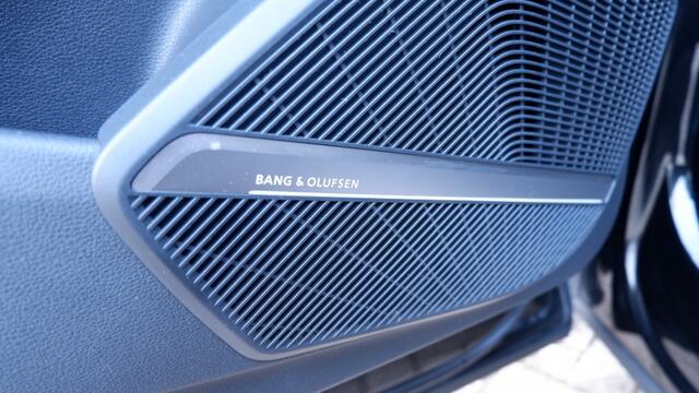 Audi SQ5 3.0 TFSI PL+ Pano/B&O/RS-stoel/Virtual/Trekhaak/Luchtv./ACC/
