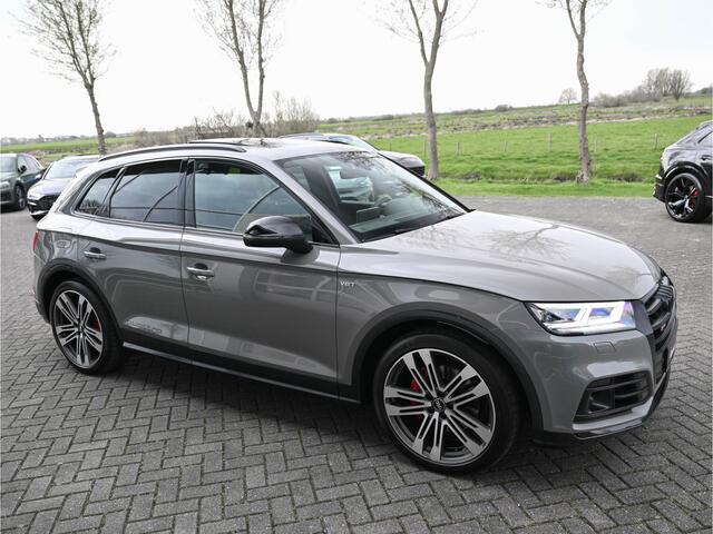 Audi SQ5 3.0TFSI 354PK Quattro RS-Zetels Pano Trekh 21-Inch Carbon Standk. Head-Up