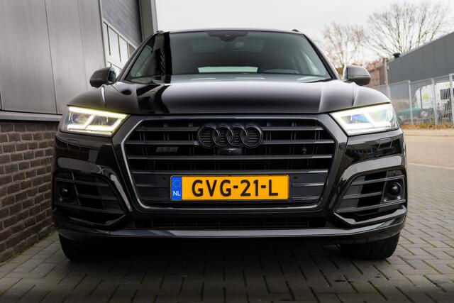Audi SQ5 3.0 TFSI 354 pk SQ5 Quattro Pro Line Plus S-Line / Carbon/ Pano-Dak/ Keyless/ Head-Up/ Camera/ Adap.Cruise/ B&O-Sound/ Stand-Kachel/ Sport-Stoelen/ Stoel.Verw/ 21'' LMV
