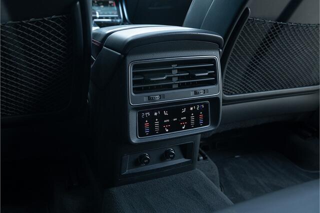 Audi SQ7 4.0 TFSI SQ7 quattro 7p Fabrieksgarantie ACC Matrix Pano 4wielbest. Massage 360 Softcl. HeadUp Memory Trekhaak