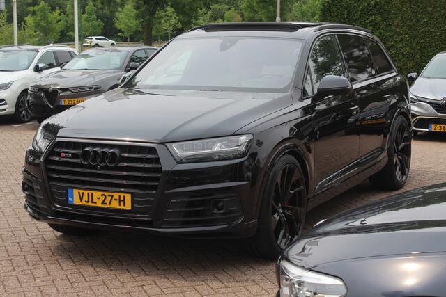Audi SQ7 4.0 TDI quattro GRIJS KENTEKEN / Trekhaak / Panoramadak / 360Camera / Head-up / 23'' / Luchtvering / Keyless / Bose / Dodehoek / DAB / Apple CarPlay / Nachtzicht / Matrix LED / ACC / Stoelverwarming