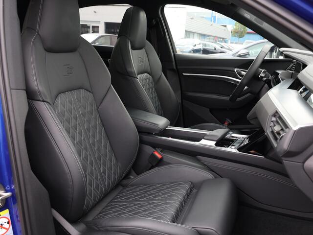 Audi SQ8 Sportback e-tron S quattro 115 kWh 503pk | Pano | B&O | 22" Velgen | Adaptive Cruise | Trekhaak | Elek. stoelen | RS-stoelen | Matrix LED