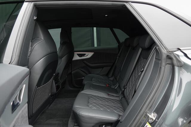 Audi SQ8 4.0Tfsi 507Pk Aut. | Quattro | S-Line | Spoilerpakket | Head Up Display | 360° Camera | Luchtvering | Panoramadak | 23'' WheelForce