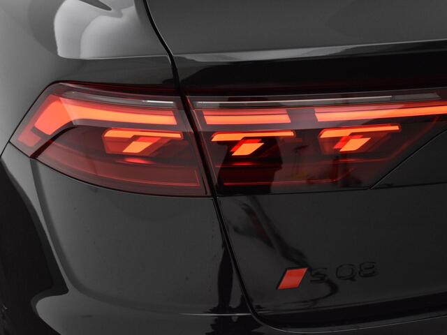 Audi SQ8 4.0 TFSI quattro 507 PK · HD-matrix + laser koplampen · Panoramadak · Audi exclusive Alcantara · Sportstoelen plus rood stiksel · MEGA Sale