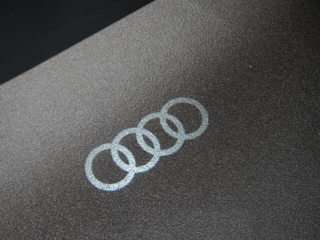 Audi SQ8 4.0 TFSI 507pk quattro |B&O|Pano|Softclose|Head-up|Memory|23"|360|Standkachel|Stoelventilatie|4-wielbesturing|Trekhaak|Luchtvering