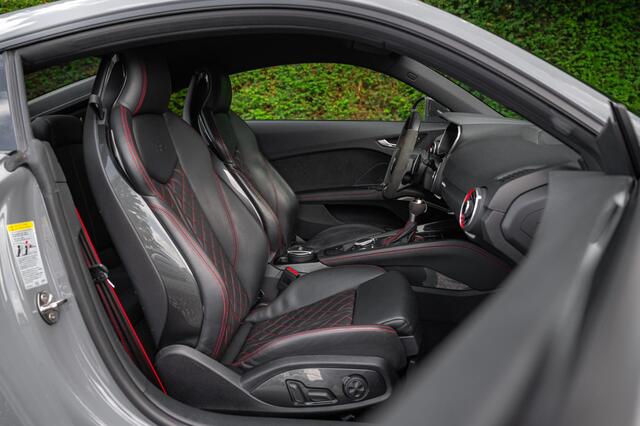 Audi TT RS 2.5 TFSI quattro 400pk | RS Design | Carbon | Zonder 'OPF' | Sportuitlaat