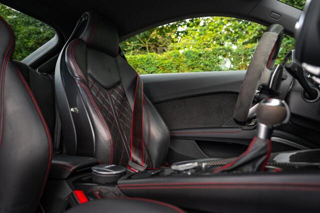 Audi TT RS 2.5 TFSI quattro 400pk | RS Design | Carbon | Zonder 'OPF' | Sportuitlaat
