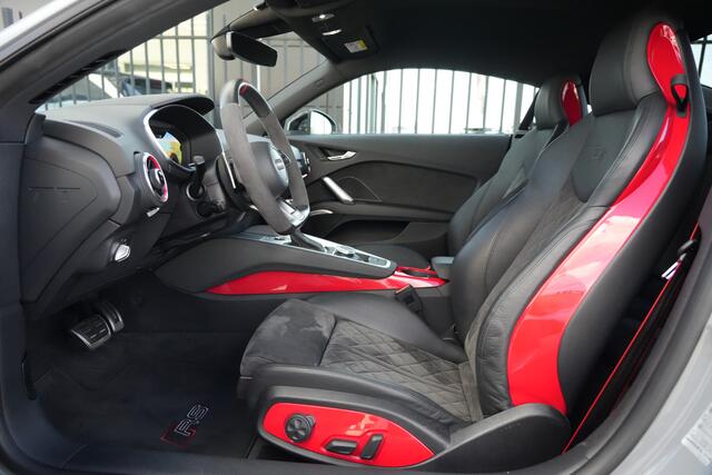 Audi TT TT RS quattro 400pk Navigatie/Bang&Olufsen/Stoelverwarming