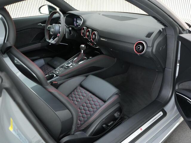 Audi TT RS 2.5 400pk RS TFSI quattro |stage1|RS- seats|RS-sportuitlaat|B&O|RS spoiler|Magnetic ride|Apple Carplay|carbon int.|Matrix LED|parkeercamera|20" LMV|