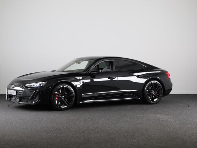 Audi e-tron GT S e-tron GT 435kW/592pk 105kWh Sportback Elektr. a Audi e-tron GT S e-tron GT panoramadak, assistentiepakket plus remote, HUD, Matrix + laser licht, remmen wolfraamcarbide, vierwiel-en sportbesturing, B&O