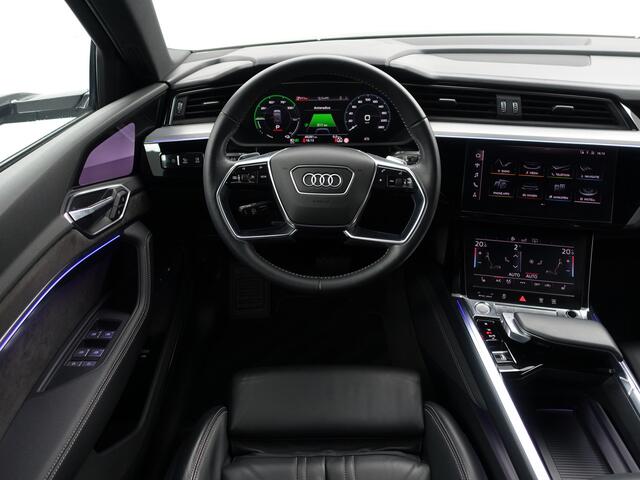 Audi e-tron e-tron 55 quattro S Competition 95 kWh- Camera Spiegels, Panoramadak, Bang Olufsen, Sfeerverlichting, Memory