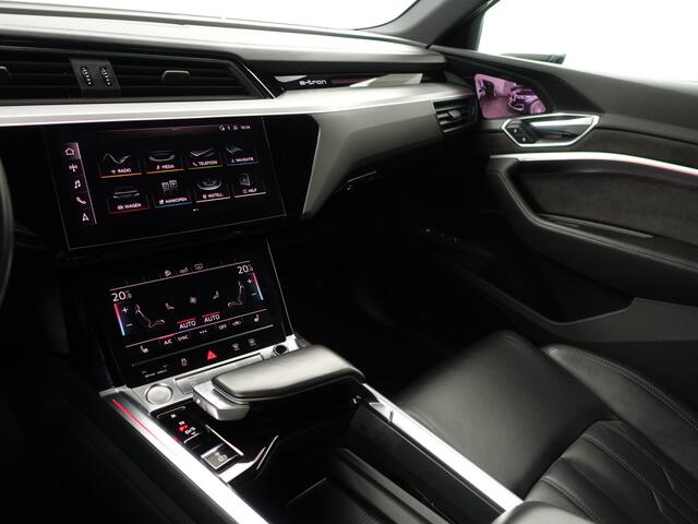 Audi e-tron e-tron 55 quattro advanced 95 kWh- Camera Spiegels, 2x Laadpoort, Panoramadak, 360 Camera, Sfeerverlichting, Memory