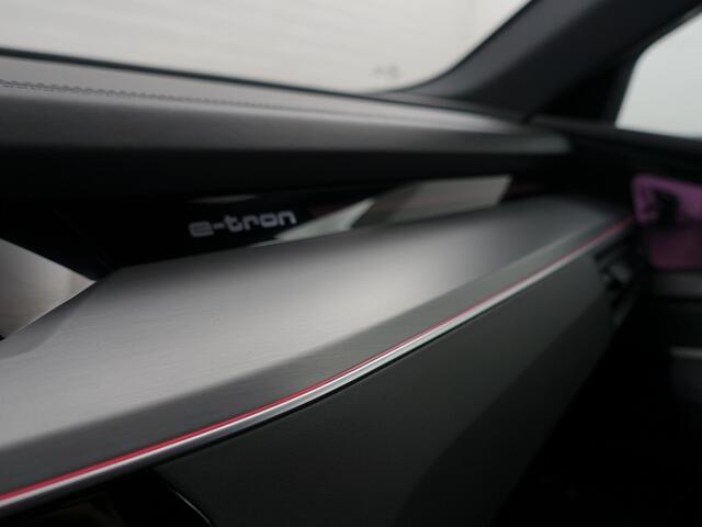 Audi e-tron e-tron 55 quattro advanced 95 kWh- Camera Spiegels, 2x Laadpoort, Panoramadak, 360 Camera, Sfeerverlichting, Memory