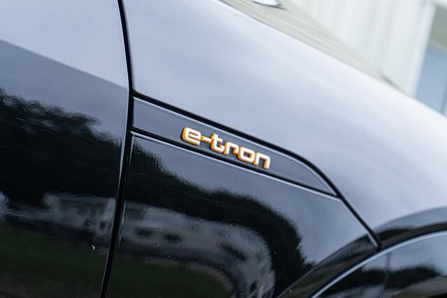 Audi e-tron 50 Quattro S-line Panodak Acc S stoelen Luchtv. Head up Memory