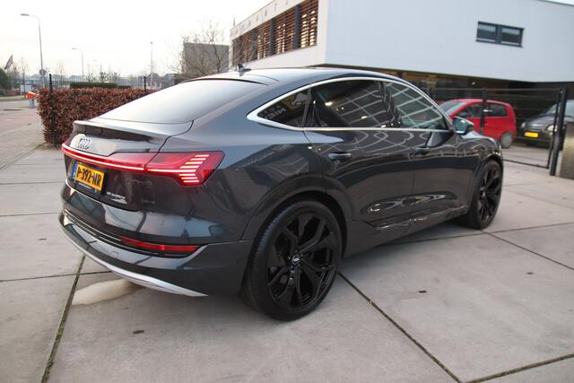 Audi e-tron Sportback 55 quattro Advanced ed. Plus 95 kWh Leder, 1e eig, NL auto, 23 inch RSQ8, NIEUW!! Aanbieding!