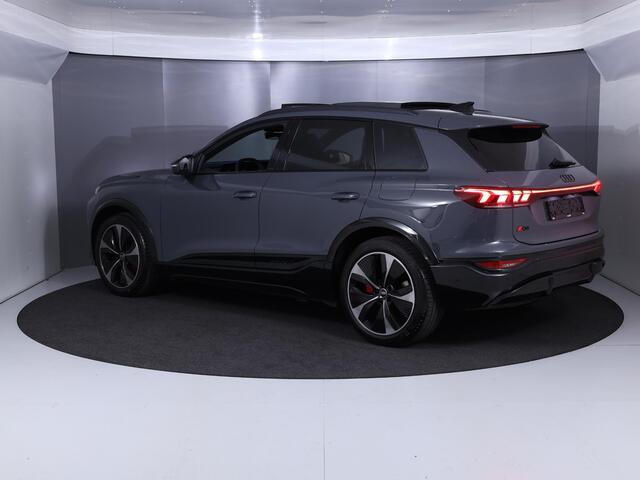 Audi e-tron Q6 First Edition 100 kWh 388 pk | Private lease vanaf ¤ 1749,- pm | Verlengde garantie | Navigatie | Panoramadak | Luchtvering | Bang & Olufsen Audio | 21" Lichtmetalen velgen |