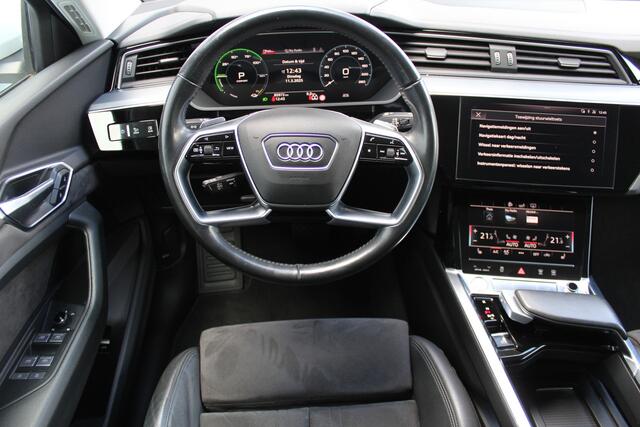 Audi e-tron 50 quattro edition 71 kWh | Incl. 12 maanden Garantie | Achteruitrijcamera | Luchtvering | Adaptive cruise controle | Stoelverwarming | Climate contorle | Navigatie | Elektrische kofferklep | Half Leder/Alcantara | Standkachel | Apple CarPlay/Android Auto