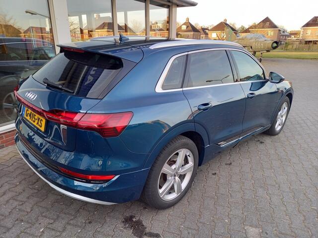 Audi e-tron E-TRON 50 QUATTRO
