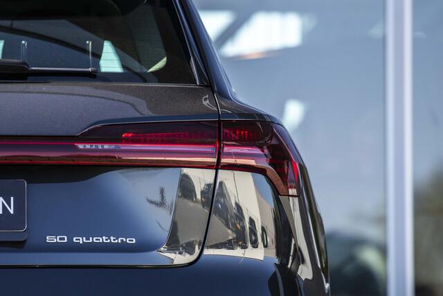 Audi e-tron e-tron 50 quattro Launch edition plus 71 kWh | Pano | Stoelv. | NAP | Adapt CC |