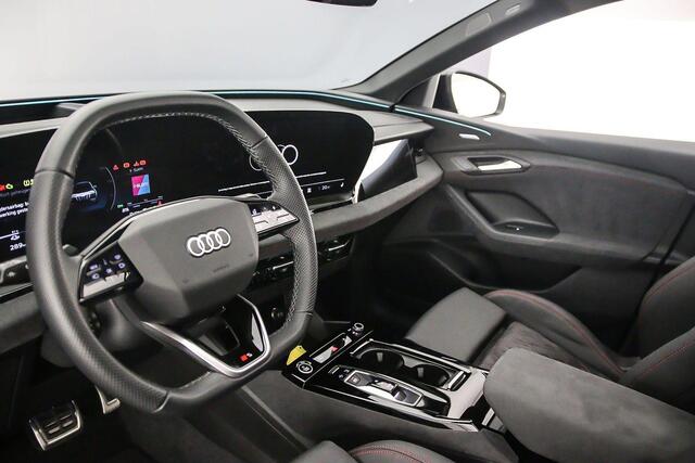 Audi e-tron Q6 Edition One 55 quattro | Pano | Head Up | Luchtvering | B&O | Matrix | 2de Scherm | 360Cam | OLED | Matrix LED | Keyless |