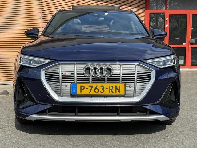 Audi e-tron 55 quattro S edition 95 kWh Panodak / 21Inch / Head-Up / Luchtvering / Adapt. Cruise