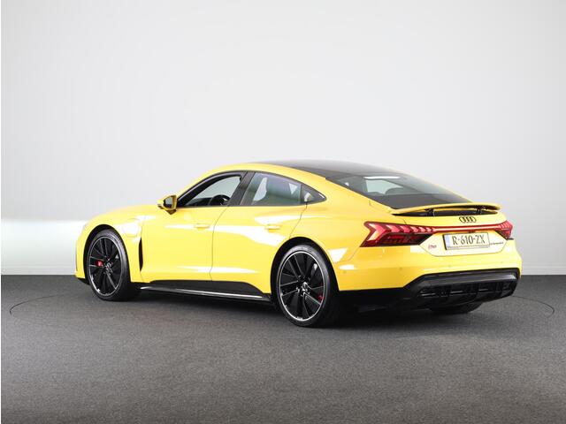 Audi e-tron GT RS 93 kWh 600pk | Matrix Laser Led | Optiekpakket Carbon | Stoelventilage/massage | Vierwielbesturing