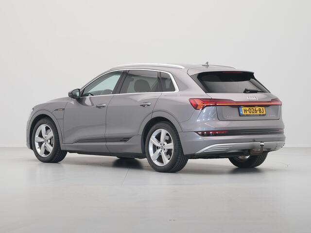Audi e-tron e-tron 50 quattro Launch edition plus 71 kWh Trekhaak Panoramadak Lederen bekleding Luchtvering