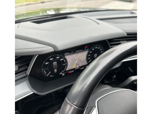 Audi e-tron 55 quattro advanced - Panodak - B&O - HUD - S-line