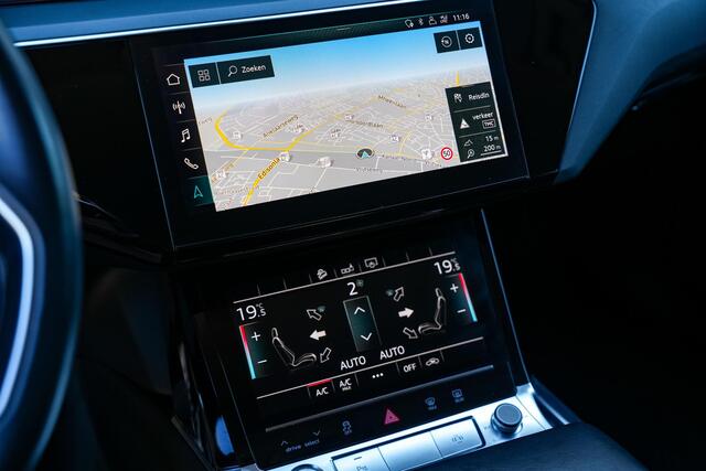 Audi e-tron e-tron 50 quattro Launch edition 71 kWh Memory Seats Dakrail Getinte ramen 20"L.M. Cruise Control