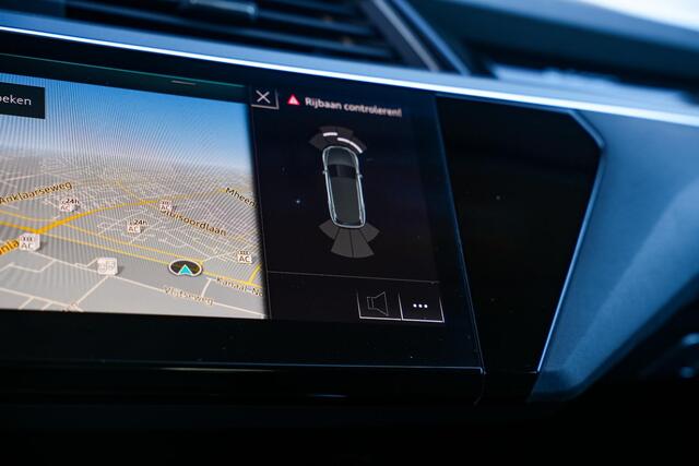 Audi e-tron e-tron 50 quattro Launch edition 71 kWh Memory Seats Dakrail Getinte ramen 20"L.M. Cruise Control