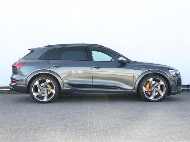 Audi e-tron S quattro 95 kWh | Pano | B&O | 22'' lichtmetalen velgen | 360° top view camera |