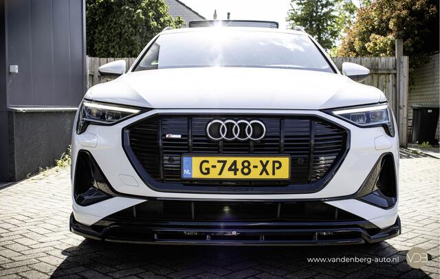 Audi e-tron 50 Quattro 3x S-Line Black Edition 22inch Pano Origineel NL