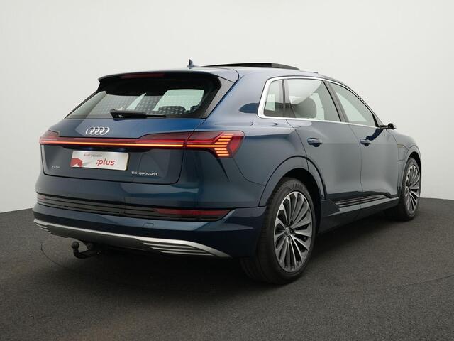Audi e-tron 55 Advanced 95 kWh 265kw / 360pk quattro | Pano | Trekhaak | Leder | Luchtvering | B&O | Standkachel | 21 inch